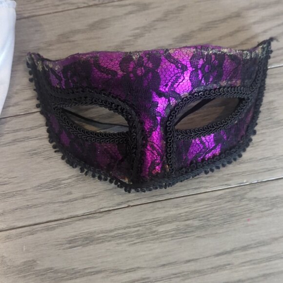 Adult Woman Masquerade Costume Top With Mask - Size L BNWOT - Picture 3 of 4
